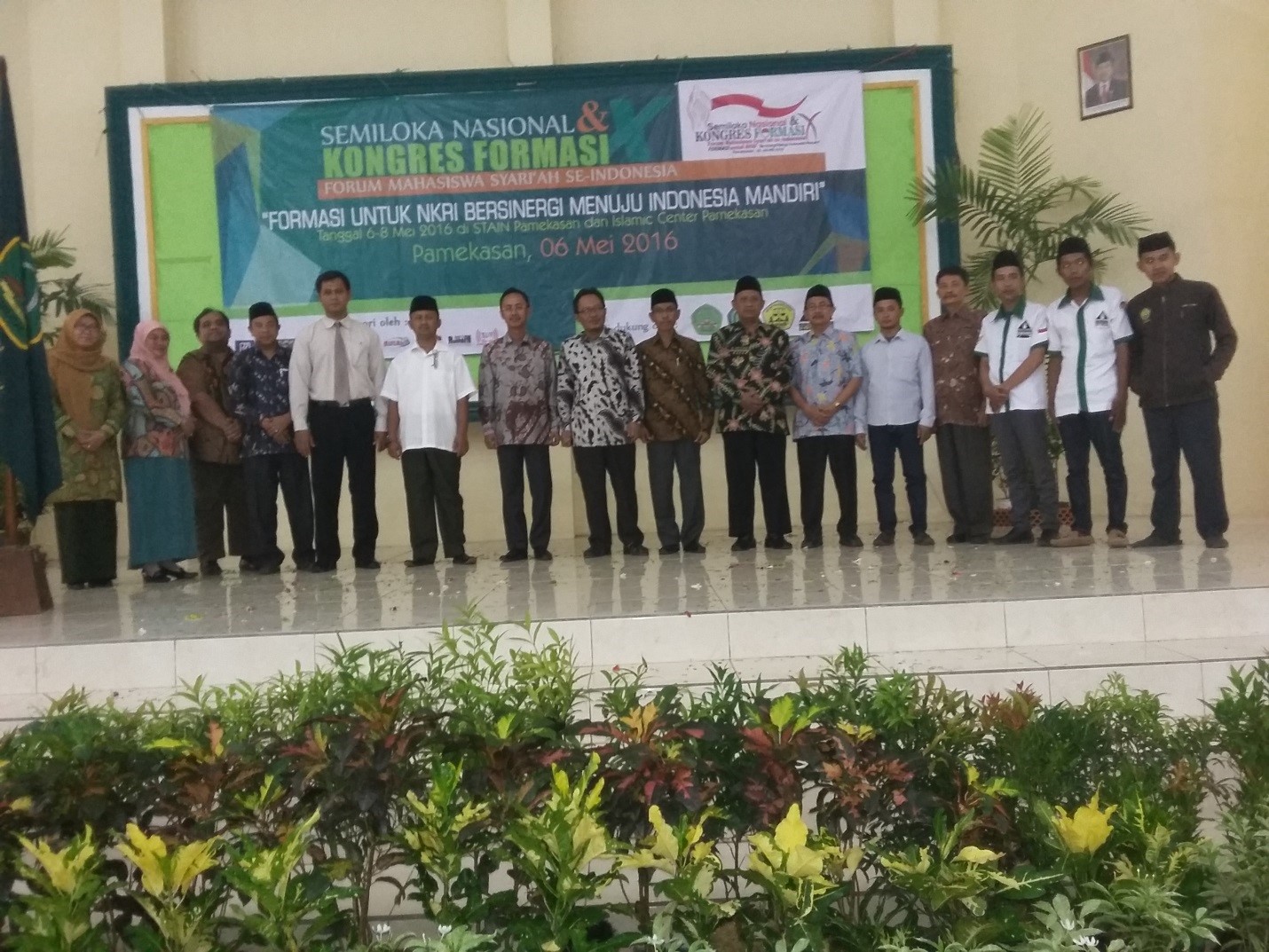 Bupati Pamekasan Membuka Acara Semiloka Nasional dan Kongres   Forum Mahasiswa Syari’ah Se-Indonesia (FORMASI)  Ke - X di STAIN Pamekasan